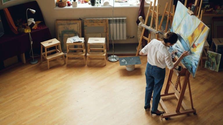 Comment être visible dans un annuaire d’artistes quand on débute