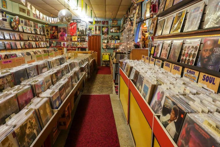 Vendre ou louer du matériel artistique : les bons réflexes entre particuliers